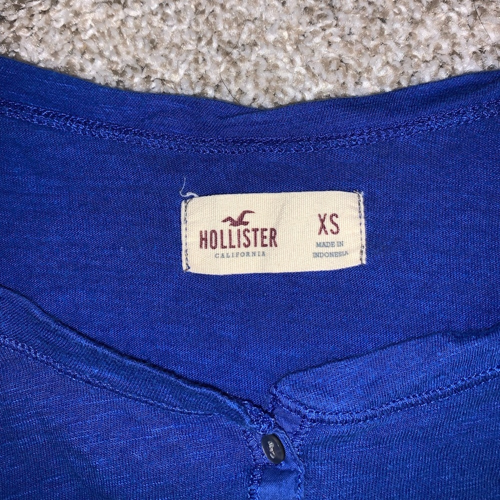 Hollister Dark Blue Short Sleeve Top size XS - Picture 9 of 10